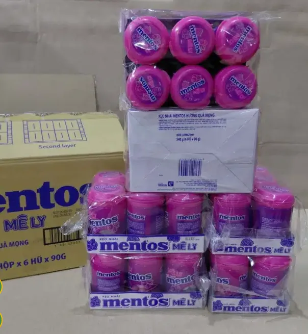 Mentos Chewy Candy Mix Berry Flavor 90g